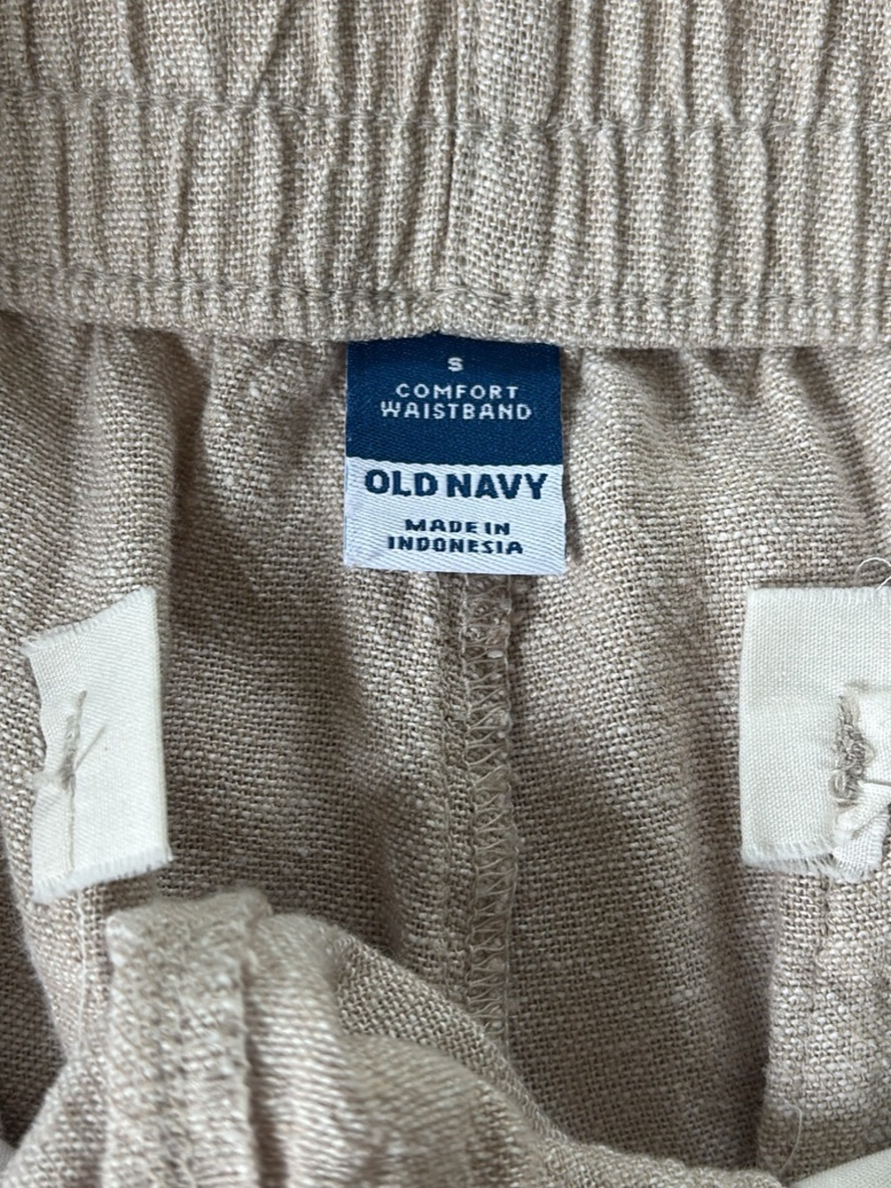 Women’s Elastic-Waist Tan Linen-Blend Shorts - Picture 3 of 3